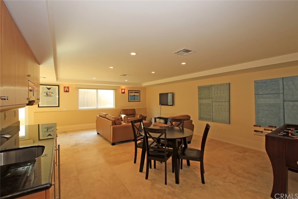 2129 Ocean Drive Oxnard, CA 93035 - Photo 53 of 71