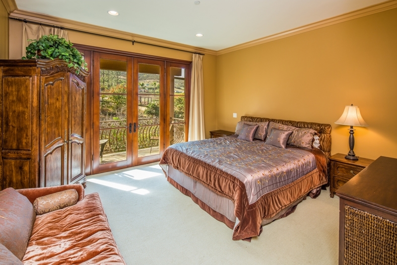 3030 North Twin Oaks Valley Road San Marcos, CA 92069 - Photo 14 of 25