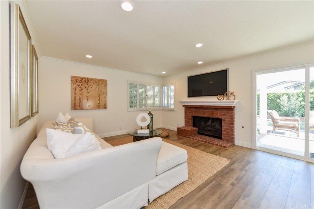 48 Sunlight Irvine, CA 92603 - Photo 23 of 60