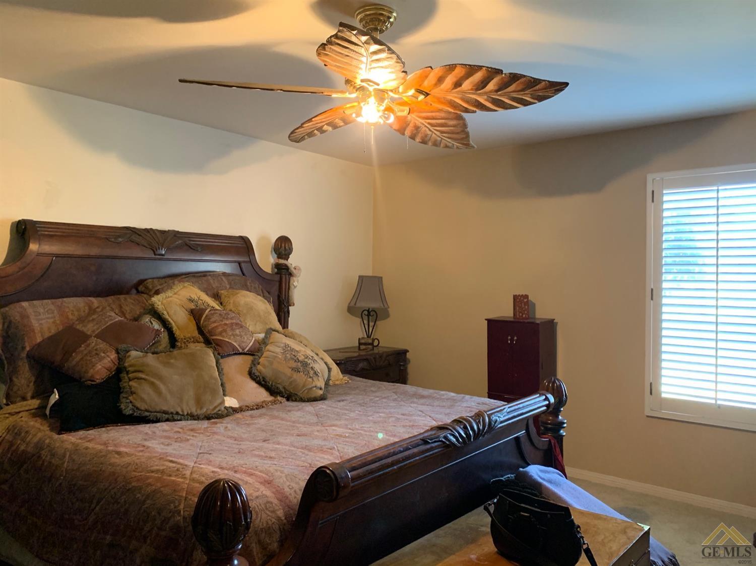 2000 Ashe Road, Unit 1 Bakersfield, CA 93309 - Photo 9 of 11