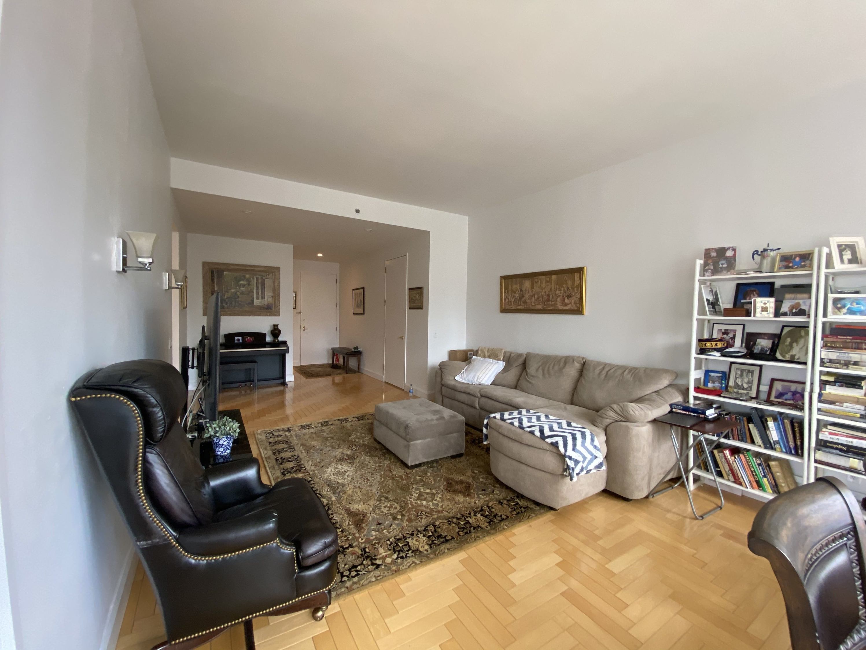 845 United Nations Plaza, Unit 37E Manhattan, NY 10017 - Photo 3 of 15