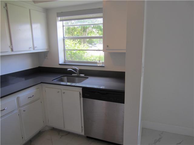 5471 Southwest 78th Street, Unit 13A Miami, FL 33143 - Photo 9 of 17