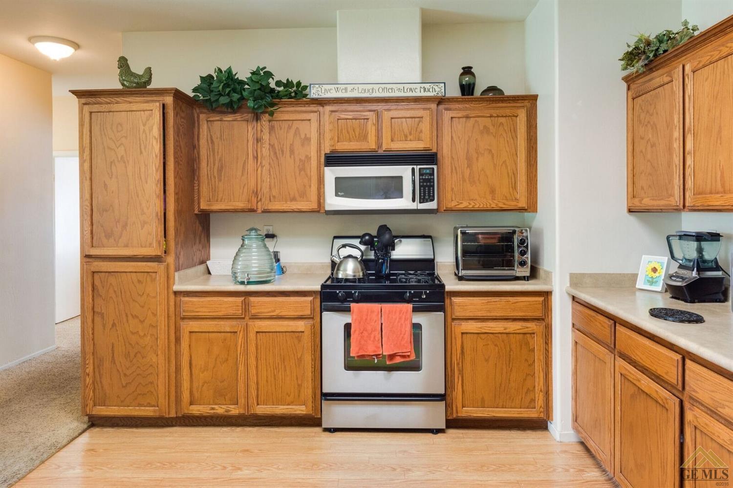 11503 Revolution Road Bakersfield, CA 93312 - Photo 10 of 28 Gallery Image 10