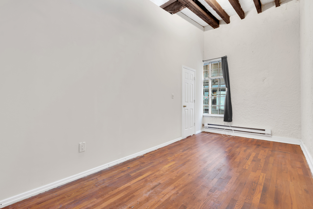 2 West 16th Street, Unit CH2 Manhattan, NY 10011 - Photo 3 of 5