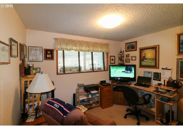 1278 Princeton Road Woodburn, OR 97071 - Photo 3 of 14 Gallery Image 3