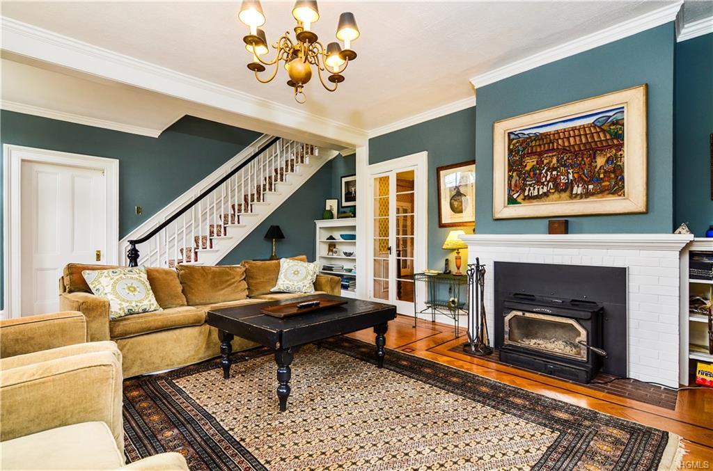 711 Quaker Road Chappaqua, NY 10514 - Photo 4 of 29 Gallery Image 4