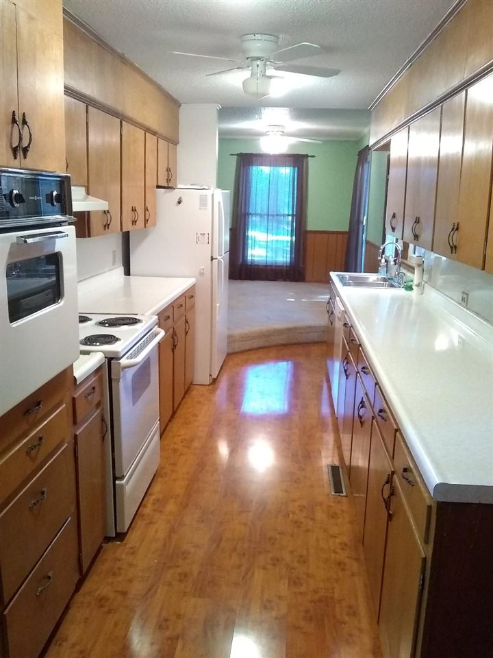 373 East Highland Street Decaturville, TN 38329 - Photo 10 of 25 Gallery Image 10