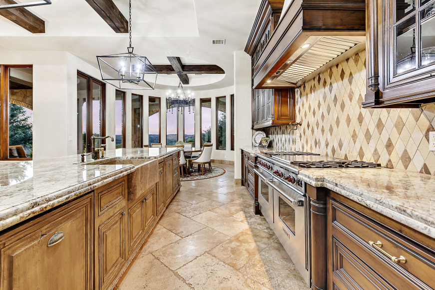 7915 Escala Drive Austin, TX 78735 - Photo 10 of 52