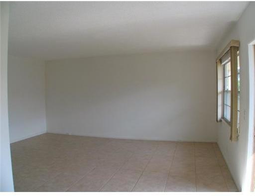 530 Fanshaw M, Unit 5300 Boca Raton, FL 33434 - Photo 4 of 16