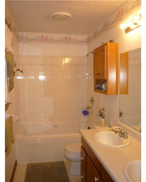 2105 Renton Road Plum, PA 15239 - Photo 10 of 16 Gallery Image 10