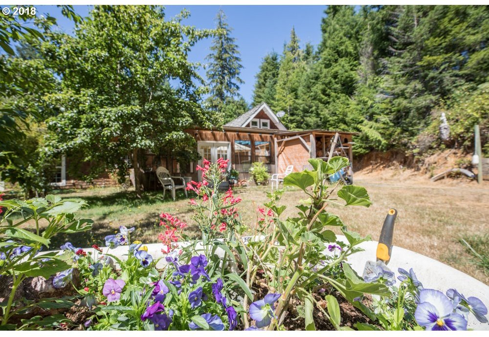 68267 Ridge Road North Bend, OR 97459 - Photo 27 of 32 Gallery Image 27