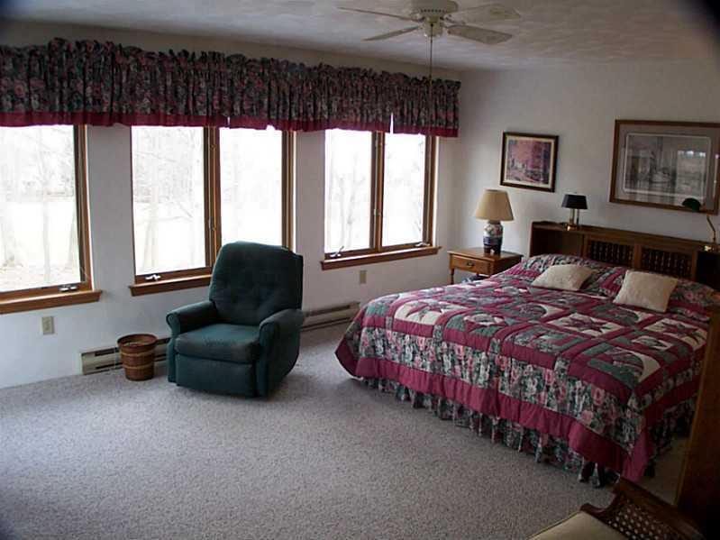 1940 South Ridge Way Hidden Valley, PA 15502 - Photo 9 of 21 Gallery Image 9