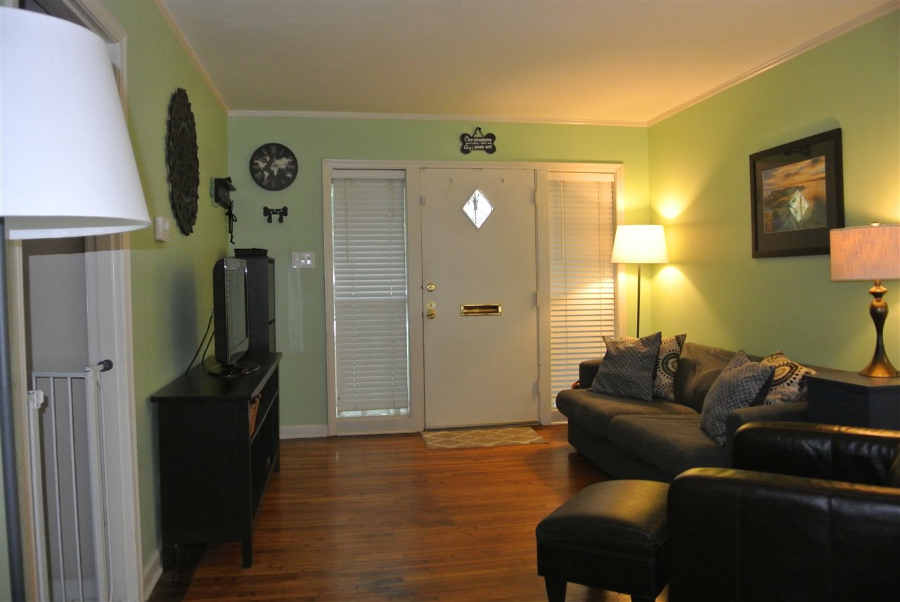 982 Mt Moriah Road Memphis, TN 38117 - Photo 3 of 25 Gallery Image 3