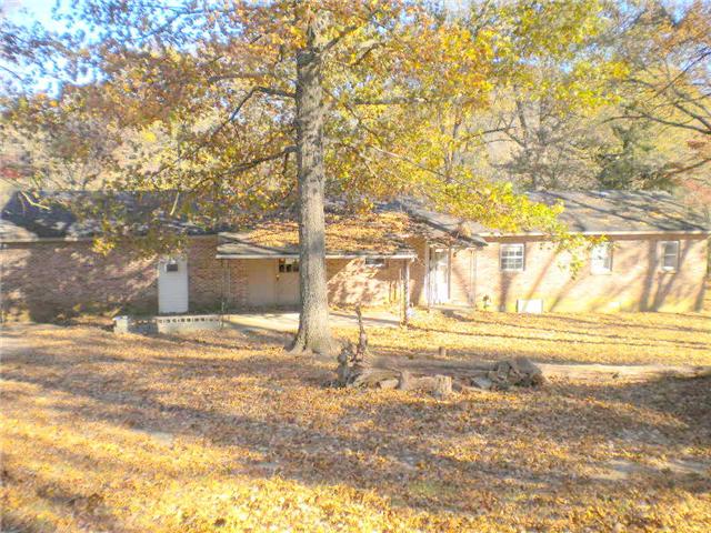 113 Watson Road Lawrenceburg, TN 38464 - Photo 3 of 16 Gallery Image 3