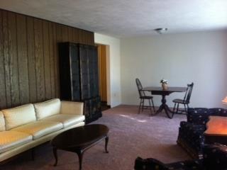 1543 Anderson Road Pittsburgh, PA 15209 - Photo 3 of 11