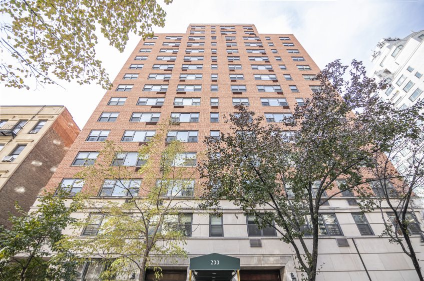 200 E 84th St, Manhattan, NY 10028 - Photo 2 of 3