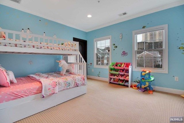 $15,000 | 517 Harbor Place, West New York, NJ 07093