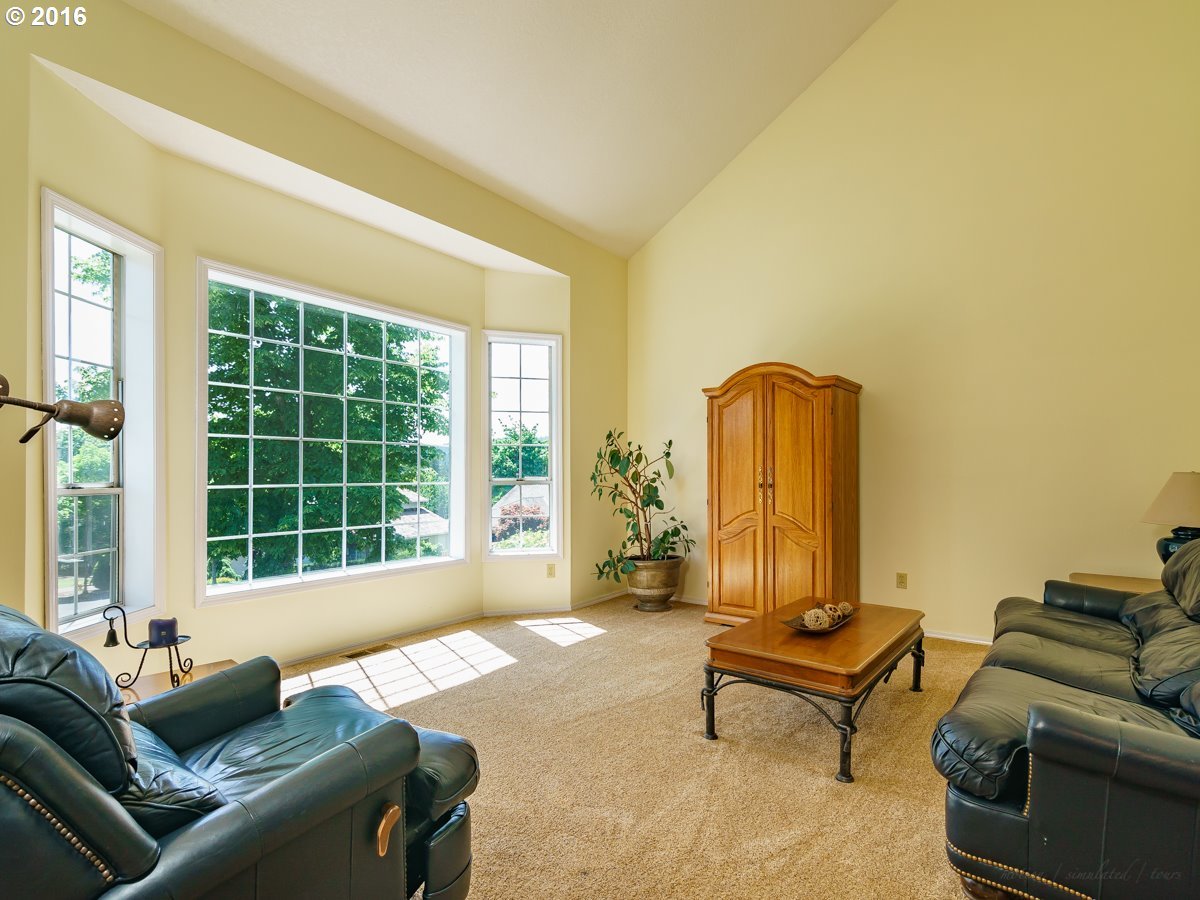 9830 Southwest Dapplegrey Loop Beaverton, OR 97008 - Photo 4 of 25 Gallery Image 4