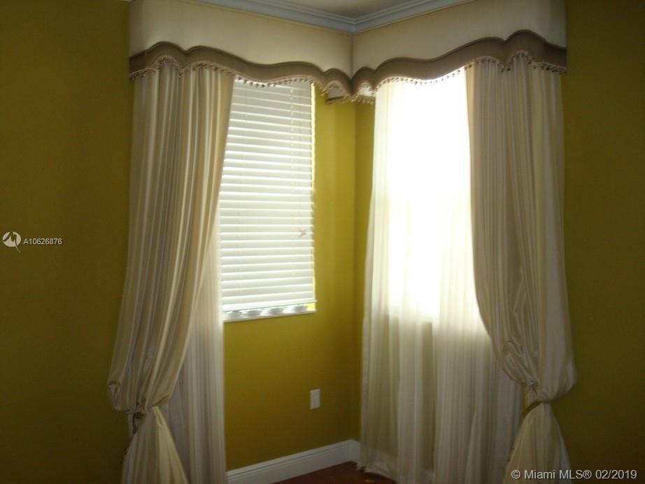 16616 Southwest 47th Terrace, Unit 16616 Miami, FL 33185 - Photo 13 of 17
