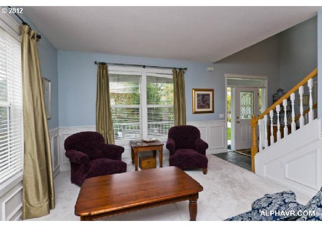 12858 Southwest Ridgefield Lane Tigard, OR 97223 - Photo 2 of 16 Gallery Image 2