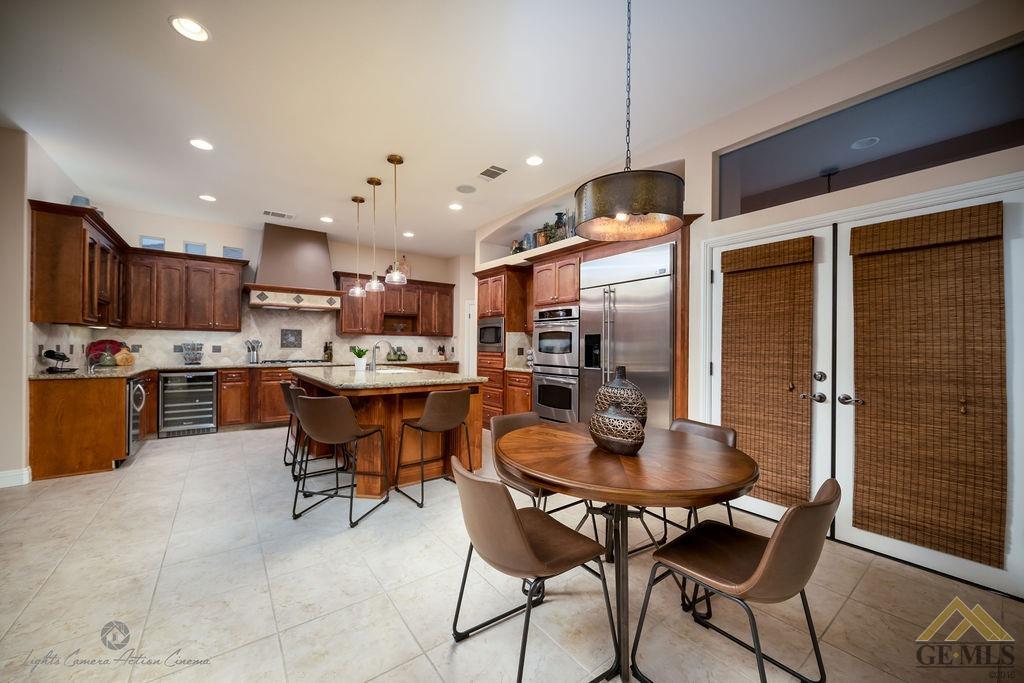 12307 Trinity River Drive Bakersfield, CA 93312 - Photo 14 of 40