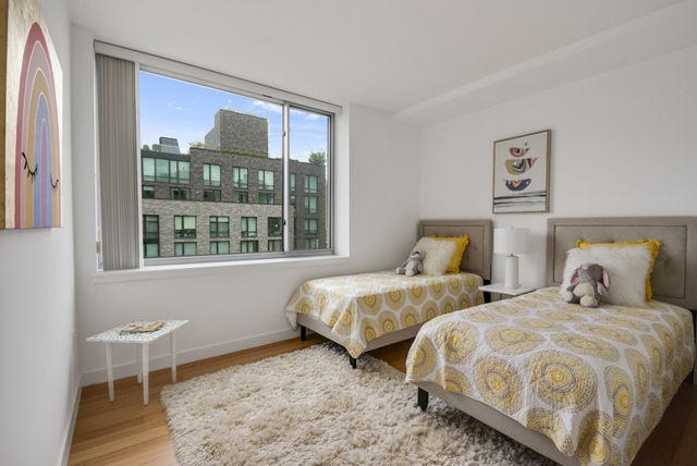 $1,460,000 | 40 West 116th Street, Unit A1007 | Harlem