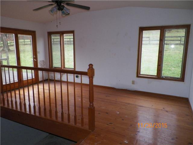 8037 Dry Creek Road Mount Pleasant, TN 38474 - Photo 17 of 19 Gallery Image 17