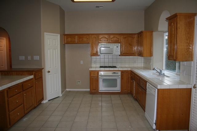 10808 Mirage Drive Bakersfield, CA 93311 - Photo 5 of 16