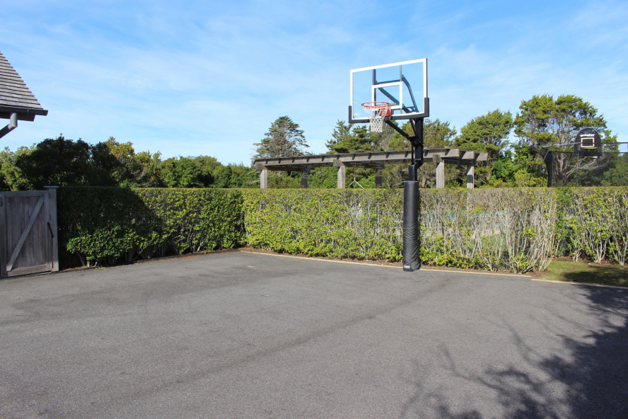 Bridgehampton South Bridgehampton, NY 11932 - Photo 15 of 18