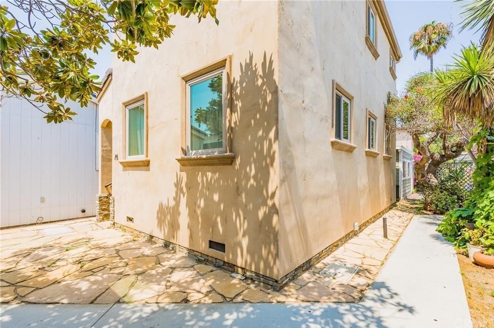 74 Riversea Road, Unit 74 Seal Beach, CA 90740 - Photo 3 of 28