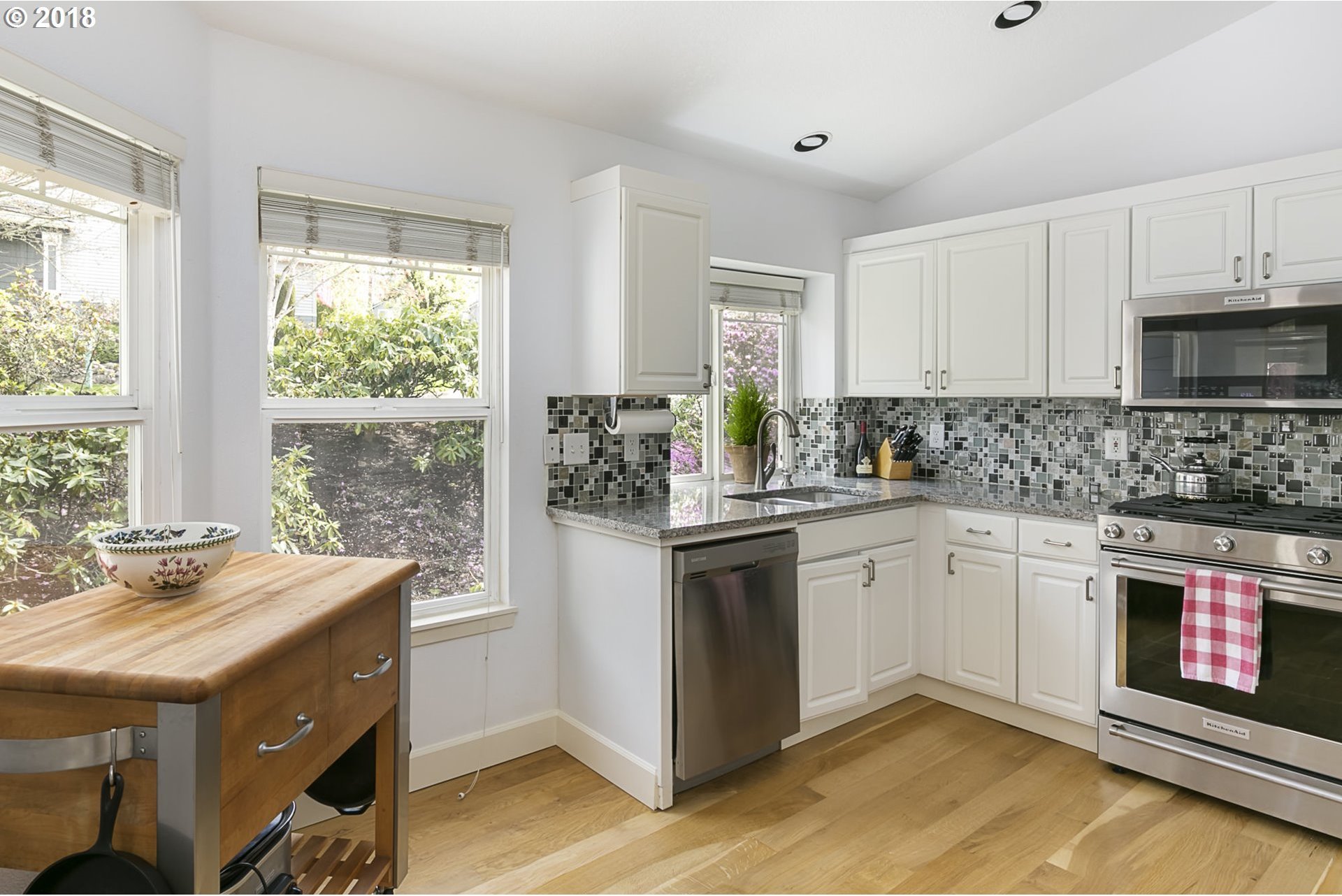 9847 Northwest Silver Ridge Loop Portland, OR 97229 - Photo 9 of 21