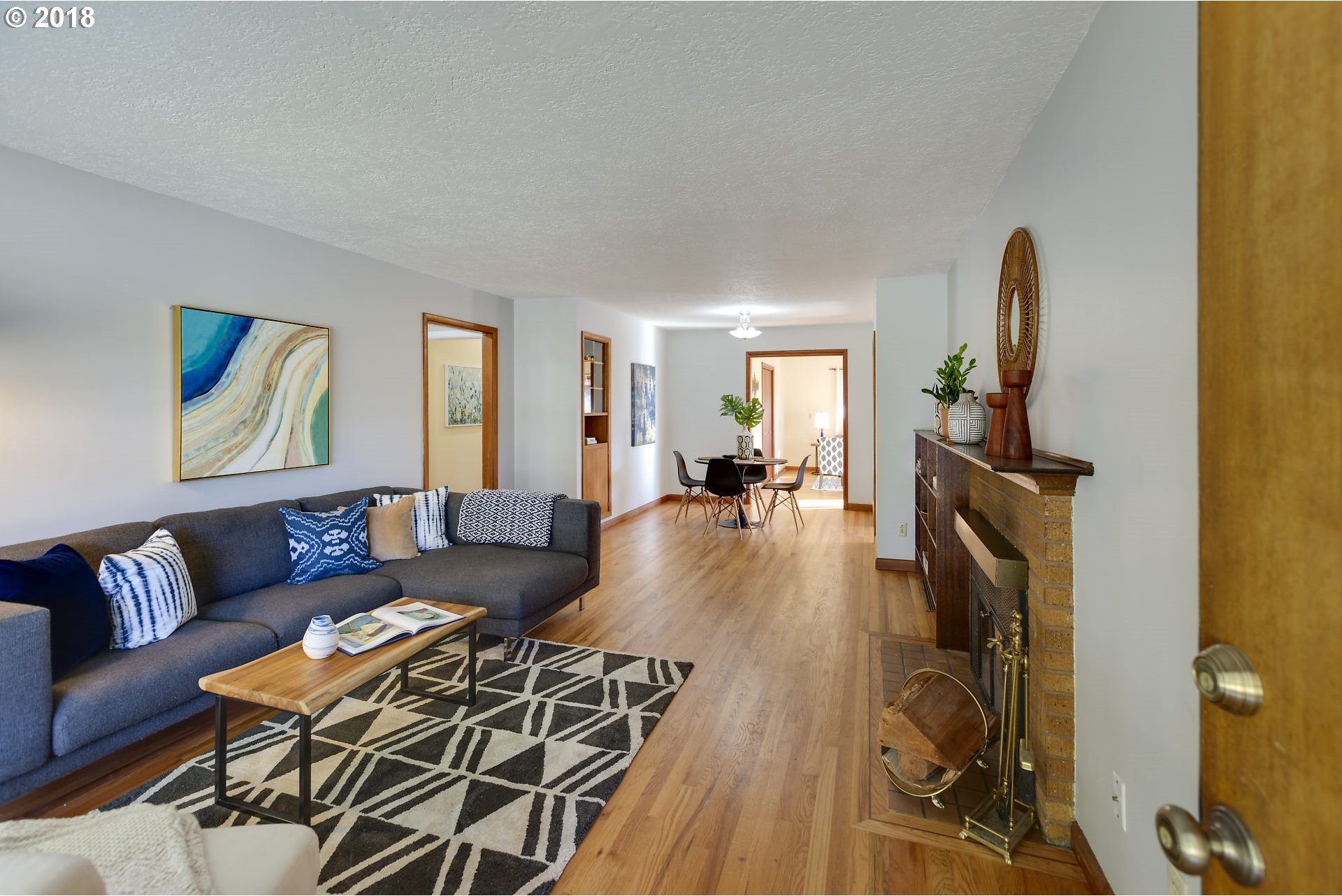 8434 Southwest 10th Avenue Portland, OR 97219 - Photo 6 of 22 Gallery Image 6
