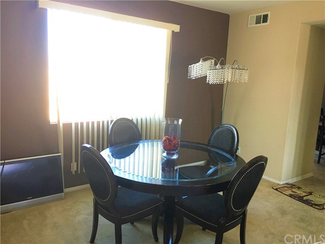 692 Apache Street San Jacinto, CA 92582 - Photo 4 of 36