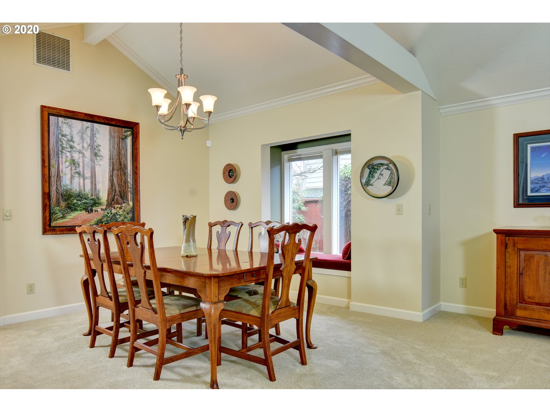 2155 Ridgeway Drive Eugene, OR 97401 - Photo 5 of 29 Gallery Image 5