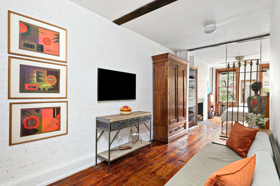 715 Washington Street, Unit 4 Manhattan, NY 10014 - Photo 2 of 9