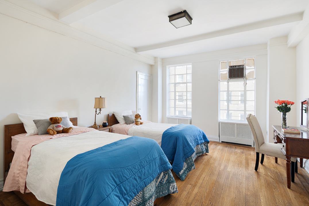 320 Central Park West, Unit 8A Manhattan, NY 10025 - Photo 10 of 14