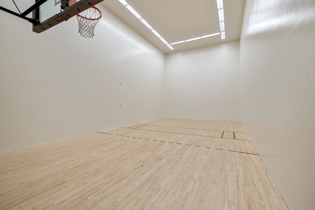 155 N Harbor Dr, Chicago, IL 60601 - Photo 13 of 32