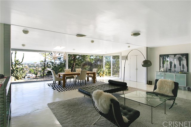 12445 Viewcrest Road Studio City, CA 91604 - Photo 7 of 28