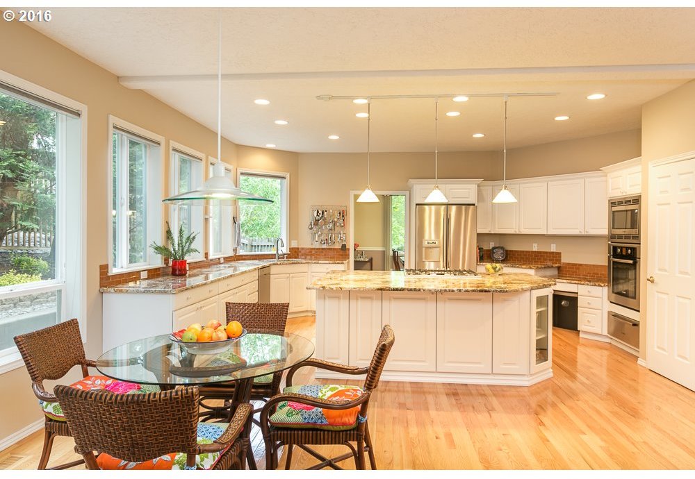10427 Northwest Rainmont Road Portland, OR 97229 - Photo 9 of 28 Gallery Image 9