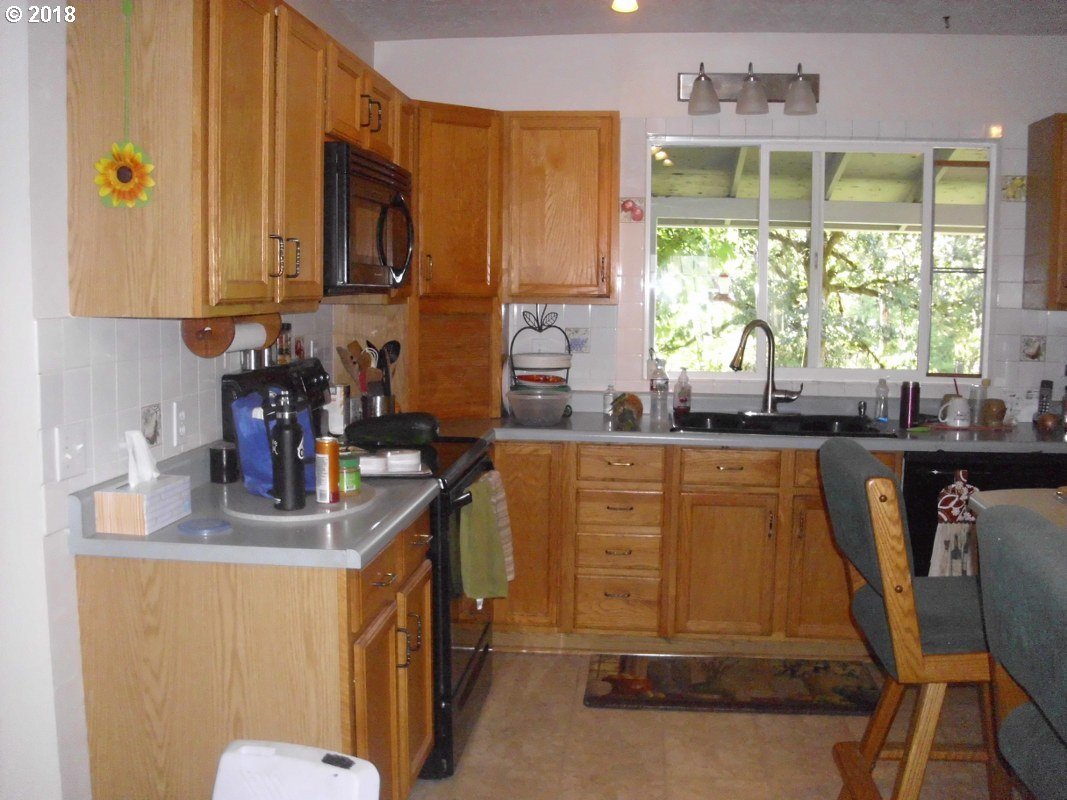 6356 Orchard Heights Road Northwest Salem, OR 97304 - Photo 12 of 27 Gallery Image 12