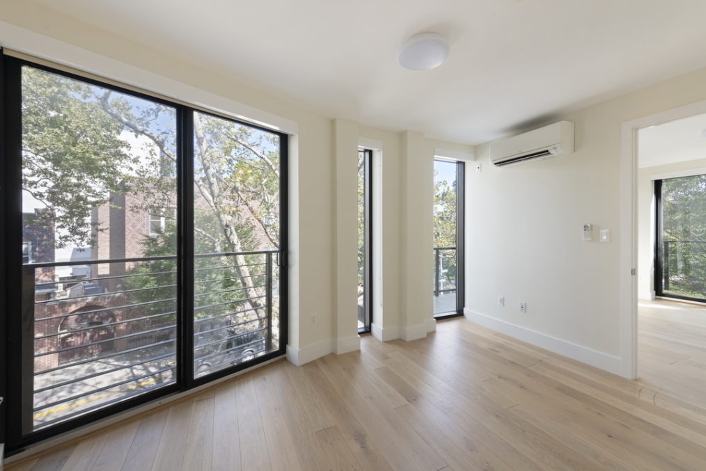 42 Orient Avenue, Unit 2B Brooklyn, NY 11211 - Photo 4 of 15