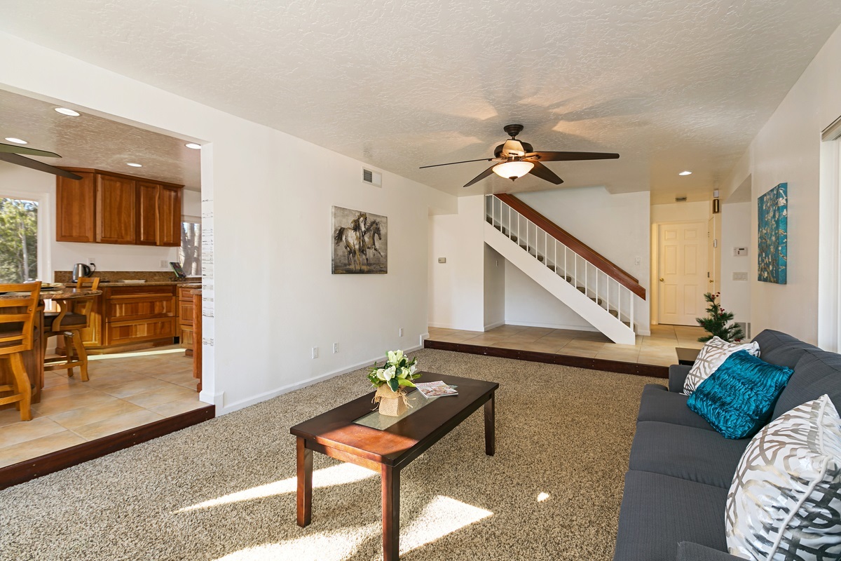 2133 Valley Road Oceanside, CA 92056 - Photo 3 of 25