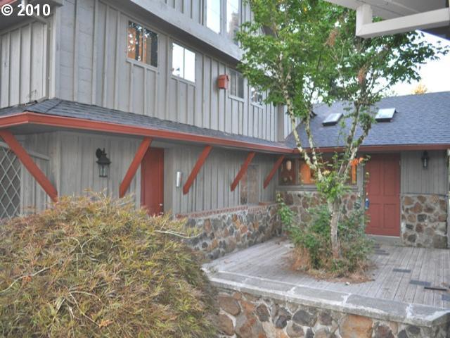 21389 Hazelnut Ridge Road Scotts Mills, OR 97375 - Photo 1 of 16 Gallery Image 1
