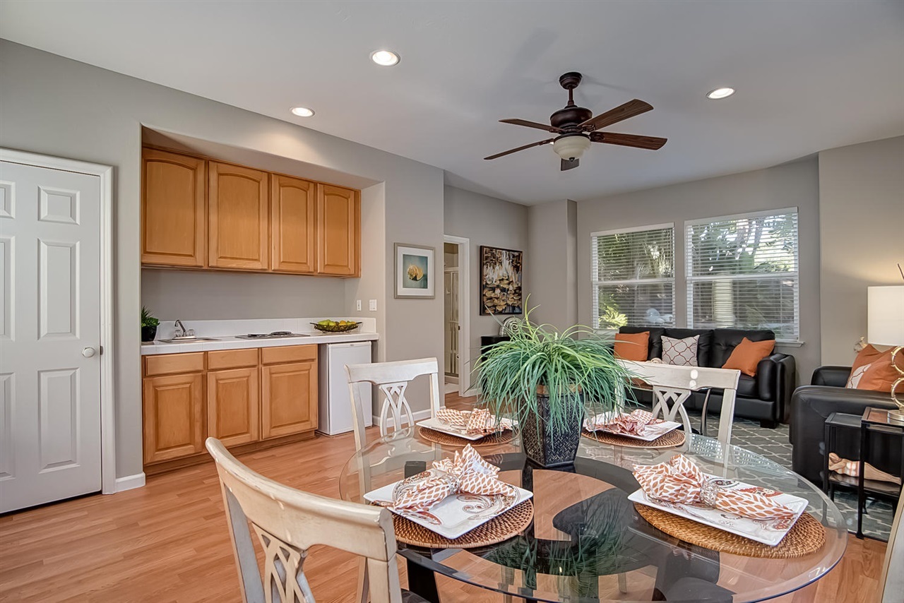 1379 Bello Mar Drive Encinitas, CA 92024 - Photo 24 of 25 With full bath and kitchenette