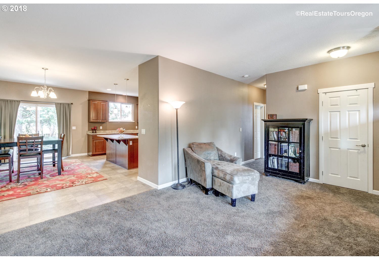 1560 North Davis Street Cornelius, OR 97113 - Photo 6 of 32