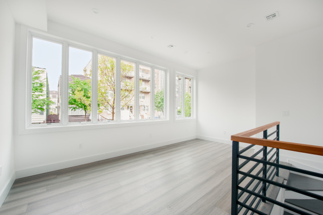 Ispica Astoria 25-63 38th St, Queens, NY 11103 - Photo 3 of 4