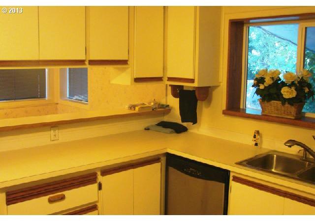 165 Mize Road Southeast Salem, OR 97302 - Photo 7 of 16