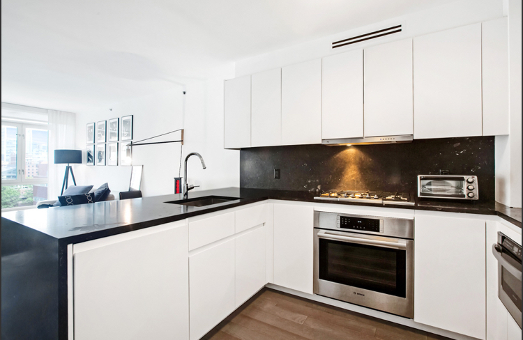 385 1st Avenue, Unit 11D Manhattan, NY 10010 - Photo 3 of 13