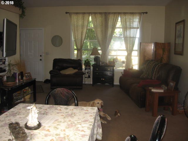 25877 South Rhoten Road Aurora, OR 97002 - Photo 2 of 24