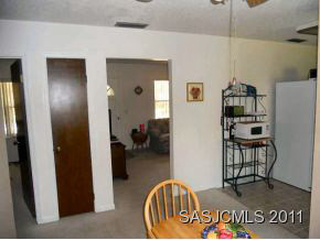 526 Segovia Road St. Augustine, FL 32086 - Photo 7 of 22 Kitchen & Dining Areas